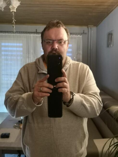 Samotny Misiek szuka zwiazku