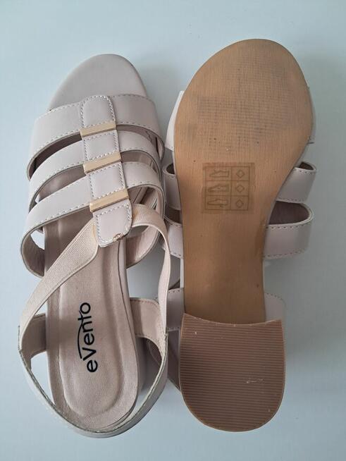 Buty damskie sandały beżowe „Evento”, do sprzedania