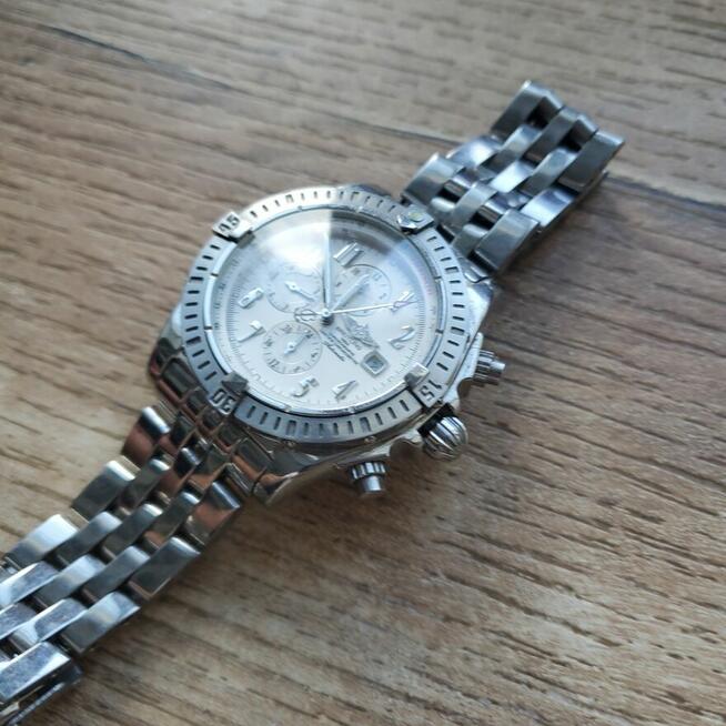 luksusowy zegarek Breitling męski . luksusowy zegarek je