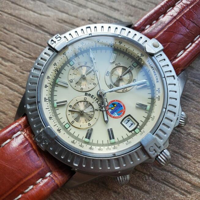 luksusowy zegarek Breitling męski . luksusowy zegarek je