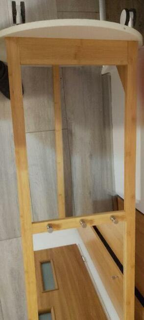 SPRZEDAM NOWOCZESNY I PRAKRYCZNY PRZEDPOKOJ