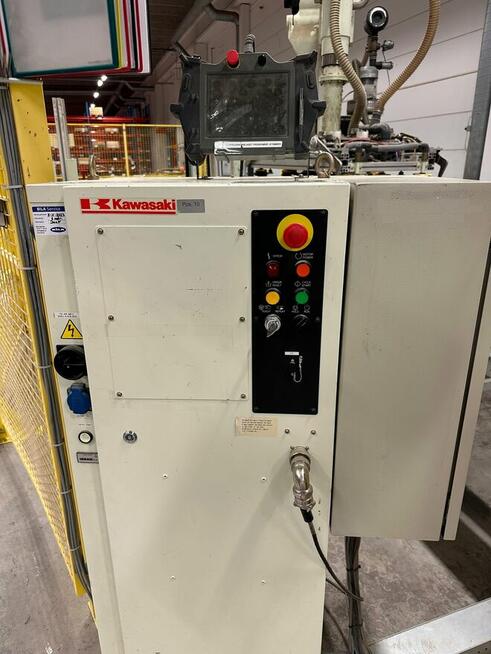 Kawasaki - robot paletyzujacy