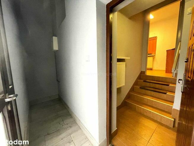 Wolnostojący dom w Stolarzowicach - piękna działka