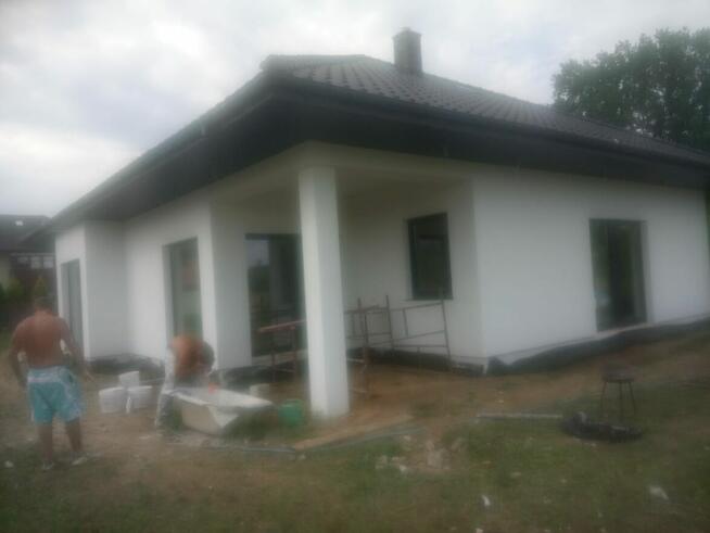 Praca przy elewacjach, dociepleniach