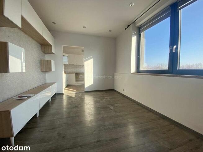 Gotowa kawalerka z osobą kuchnią-rynek pierwotny