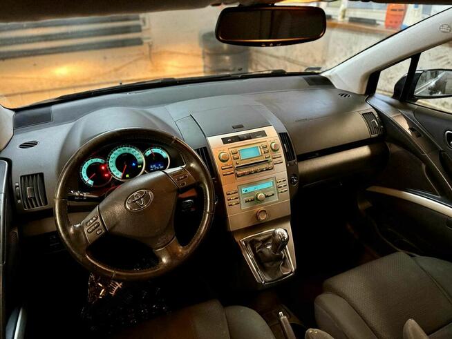 Toyota Corolla verso 1,8 benzyna/ Klima/ 7 Osobowa