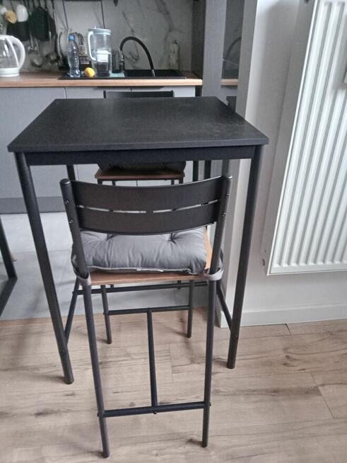 Sprzedam stol barowy z 2 krzesłami nowy