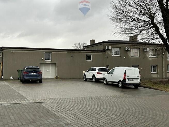 Hale produkcyjno-magazynowe i budynek biurowy