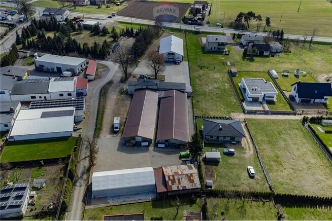 Hale produkcyjno-magazynowe i budynek biurowy