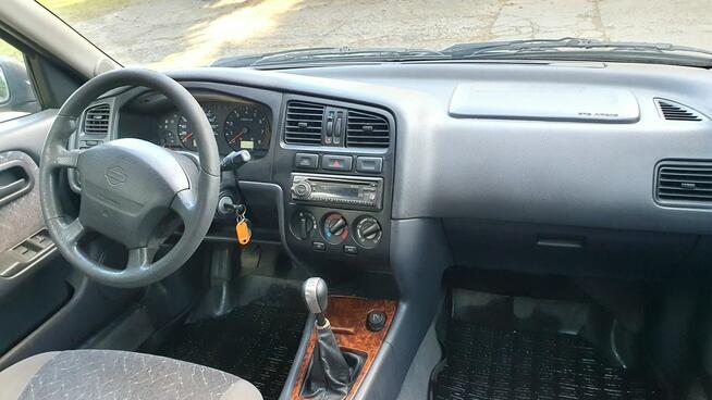 Nissan Primera 1,6 16v idealne auto do pracy z oplatami z klima Polecam !!
