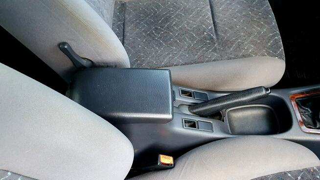 Nissan Primera 1,6 16v idealne auto do pracy z oplatami z klima Polecam !!