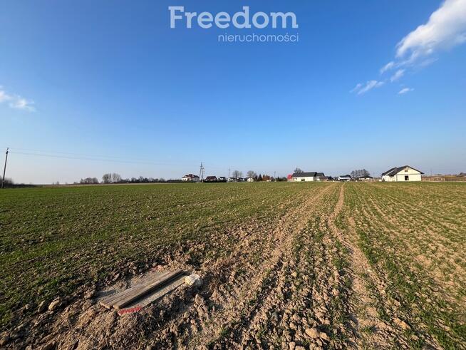 Urokliwa działka ze stawem w Grębocinie