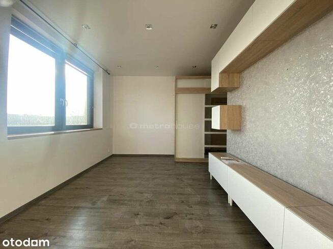 Gotowa kawalerka z osobą kuchnią-rynek pierwotny