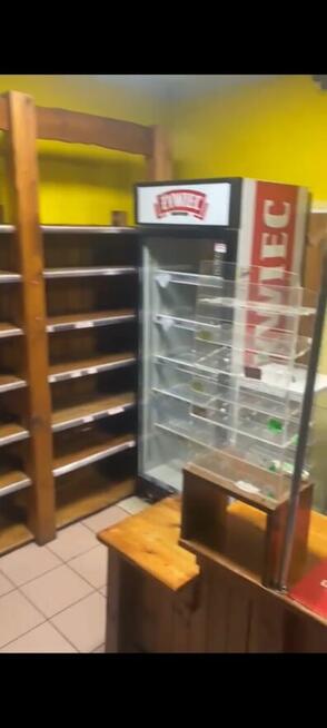 Sprzedam pawilon handlowy