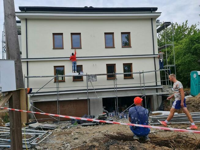 Praca przy elewacjach, dociepleniach