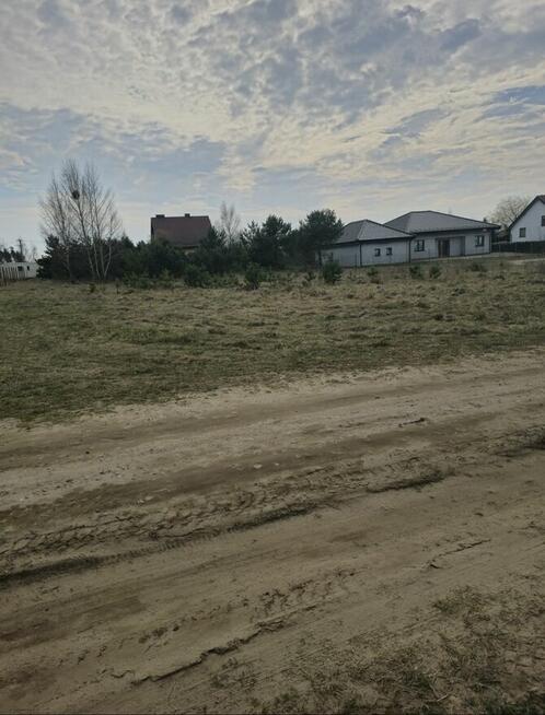 Sprzedam działkę w malowniczym Robakowie