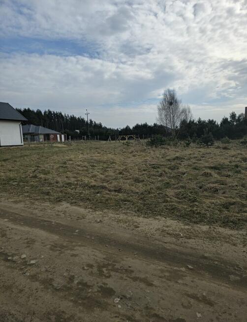 Sprzedam działkę w malowniczym Robakowie