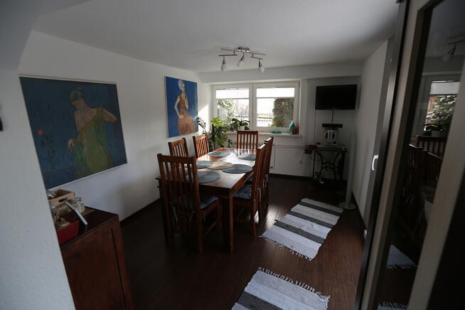 Dom 3 kondygnacyjny z ogrodem i garażem