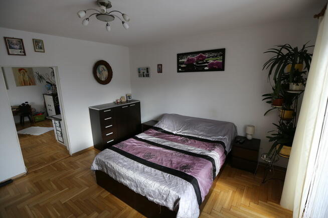 Dom 3 kondygnacyjny z ogrodem i garażem