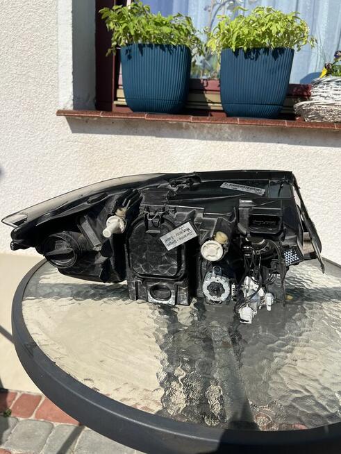 Lampa lewa/ reflektor lewy BMW E90 LCI (Lift)