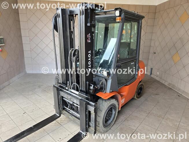 Wózek widłowy TOYOTA 7FGF30 kabina , TRIPLEX 7FG30 Linde