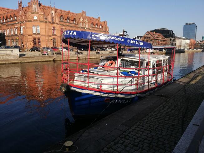 Łódz Motorowa Statek