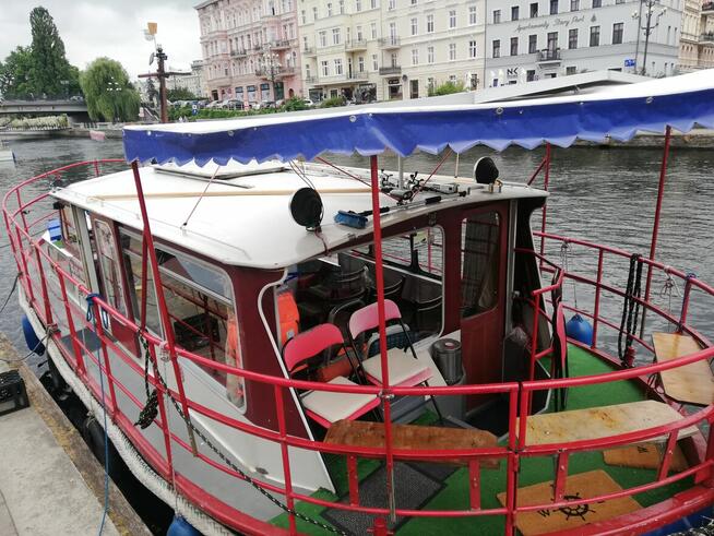 Łódz Motorowa Statek