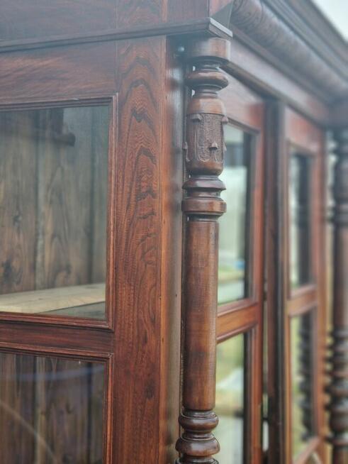 Sprzedam witrynę drewnianą