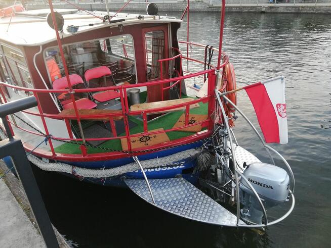 Łódz Motorowa Statek