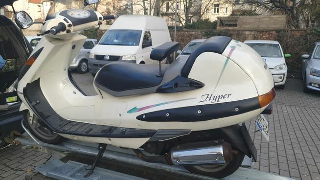 Skuter motocykl 125 cm³ , 100km/h
