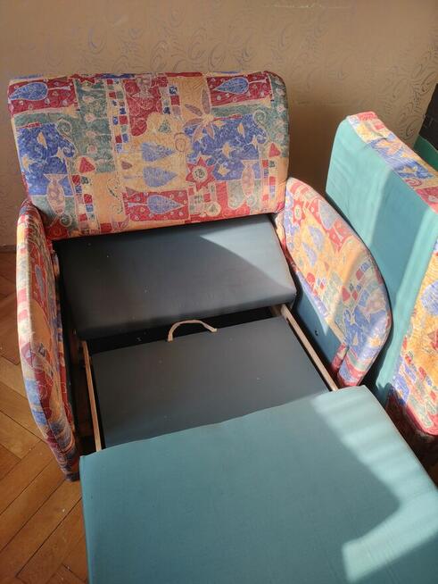 Fotel z funkcją spania z pojemnikiem na pościel