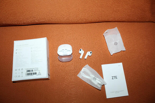 Douszne Słuchawki Bezprzewodowe ZTE Buds 2 białe