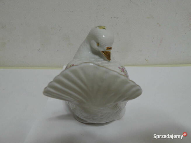 Figurka , skarbonka z PRL-u