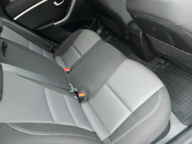 Hyundai i30 1.6 benzyna navi kamera led lift