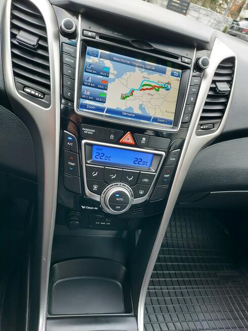 Hyundai i30 1.6 benzyna navi kamera led lift