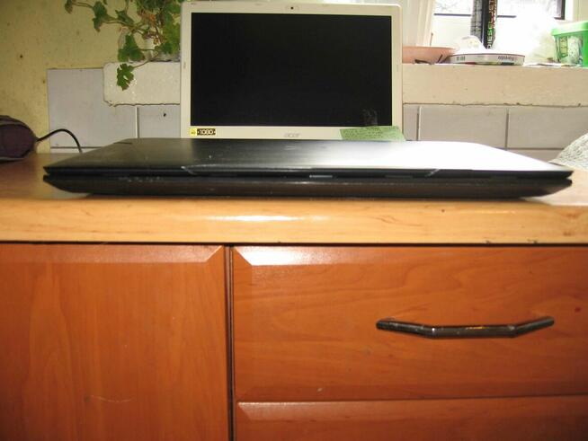 nowy mocny laptop do grania gamingowy 4k geforce i7 8x2,8 no