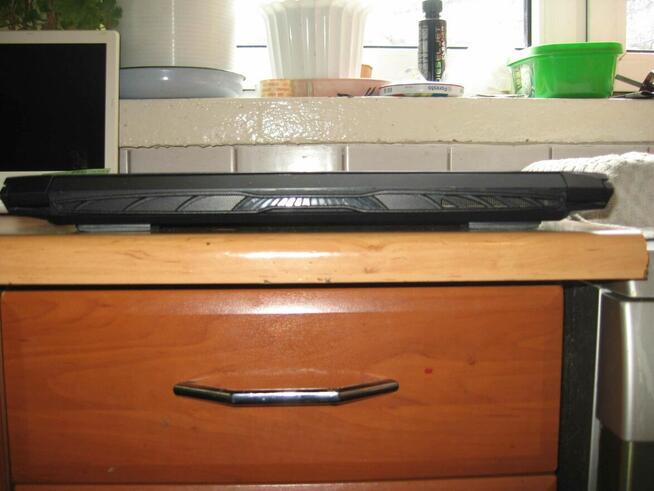 nowy mocny laptop do grania gamingowy 4k geforce i7 8x2,8 no