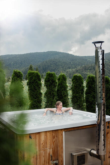 Domek z Jacuzzi na wyłączność w górach Jodłowa Chata