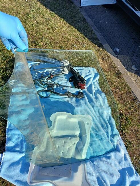 Szyba i inne cześci Ford Kuga II