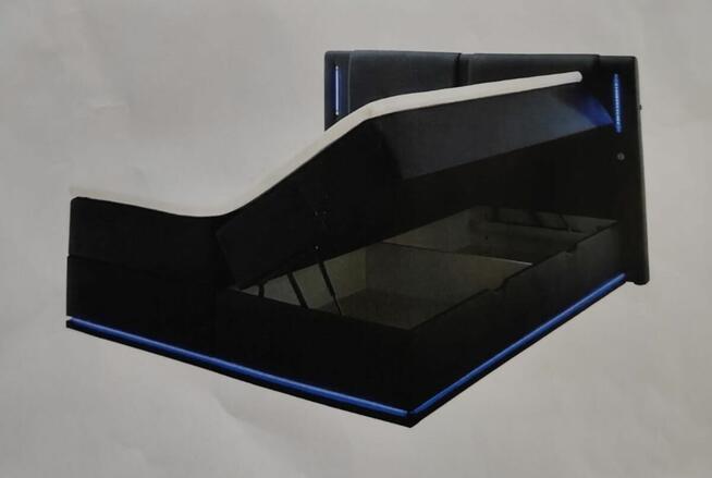 Sprzedam łóżka sypialniane z ecoskóry.