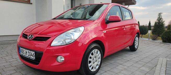 HYUNDAI I 20 1.3 BENZYNA ROK 2012 AUTO SPROWADZONE Z NIEMIEC