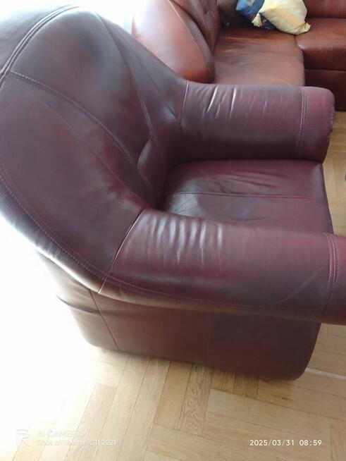 Fotel skórzany w kolorze ciemnej wiśni