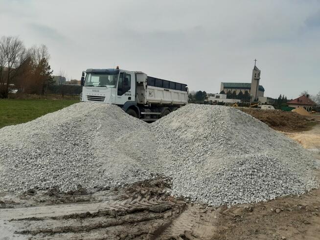 Uslugi wywrotka do 14 ton