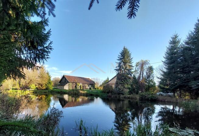 Urokliwe siedlisko na sprzedaż w sercu Warmii .