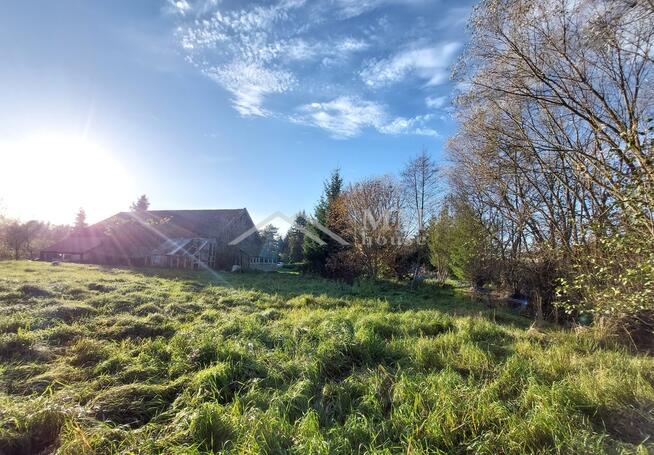 Urokliwe siedlisko na sprzedaż w sercu Warmii .