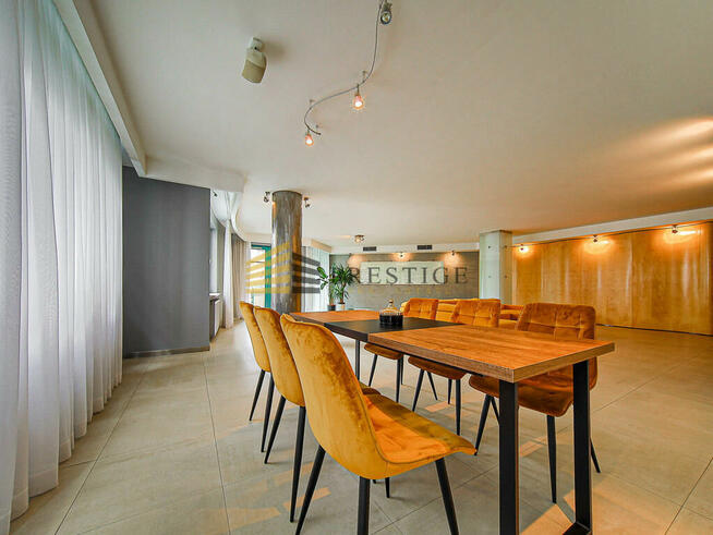 Przestronny apartament Grzybowska