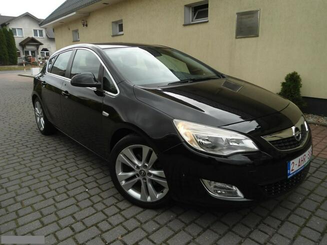 Opel Astra 1.7Cdti 125KM 2xKlimatronik Pół-Skóry Duża Nawigacja Opłacona Zadbana