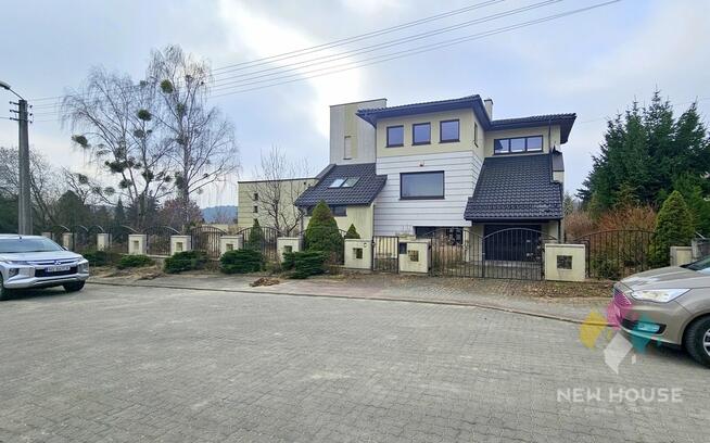 Dom wolnostojący z pięknym widokiem, garażem.