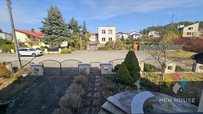 Dom wolnostojący z pięknym widokiem, garażem.