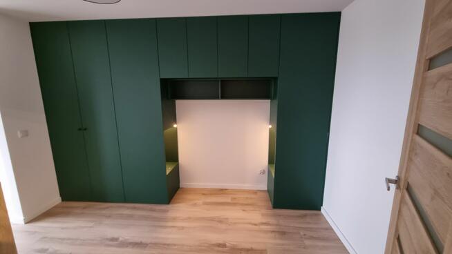 Stolarz, meble na wymiar, montaż mebli